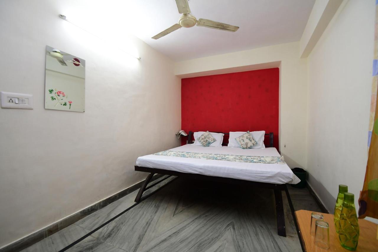 Hotel New India Guest House Джайпур Екстериор снимка