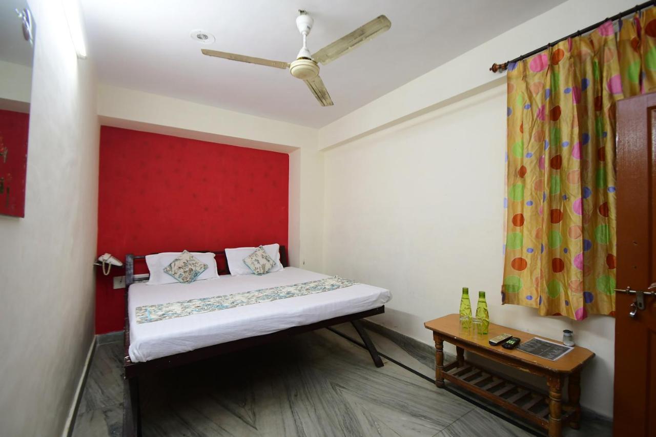 Hotel New India Guest House Джайпур Екстериор снимка