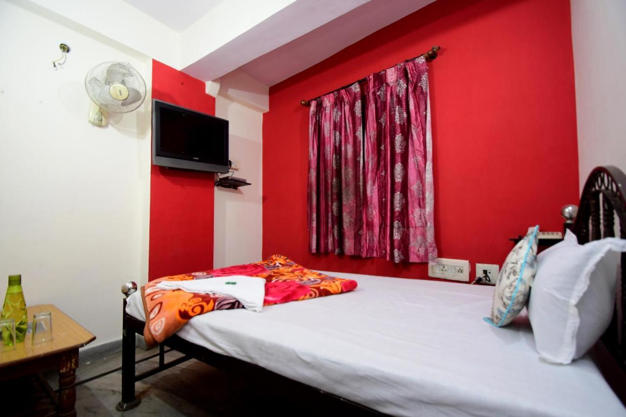 Hotel New India Guest House Джайпур Екстериор снимка