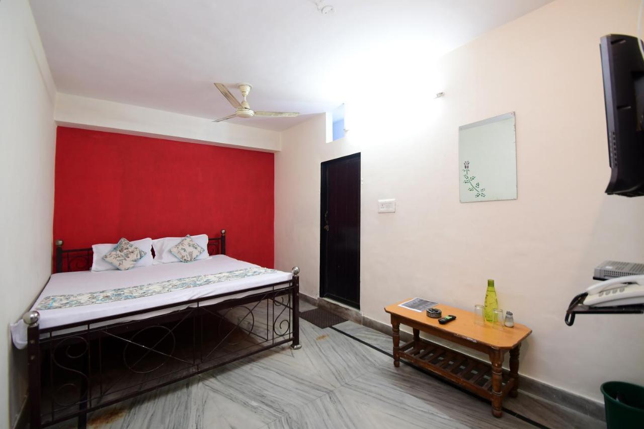 Hotel New India Guest House Джайпур Екстериор снимка
