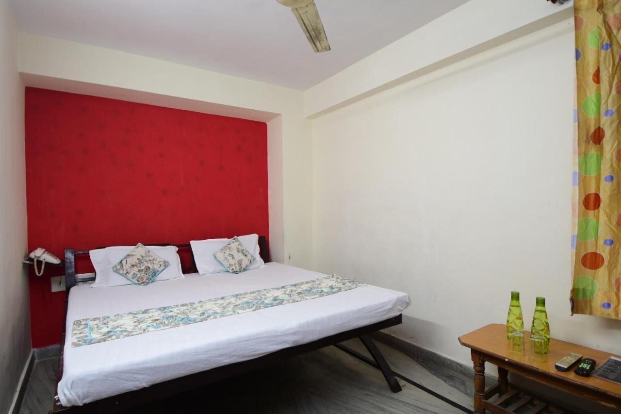 Hotel New India Guest House Джайпур Екстериор снимка